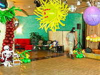 Большие воздушные шары в украшении детского дня рождения